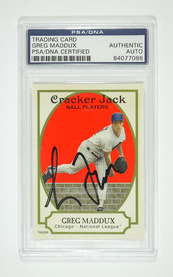 Greg Maddux Autographed Baseball Card PSA/DNA (1 of 2)
