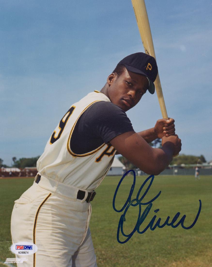 Al Oliver Signed 8 x 10 Photograph PSA/DNA (1 of 3)