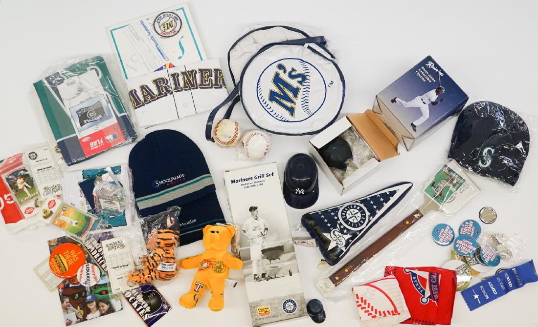 Group of Seattle Mariners Collectibles (1 of 4)