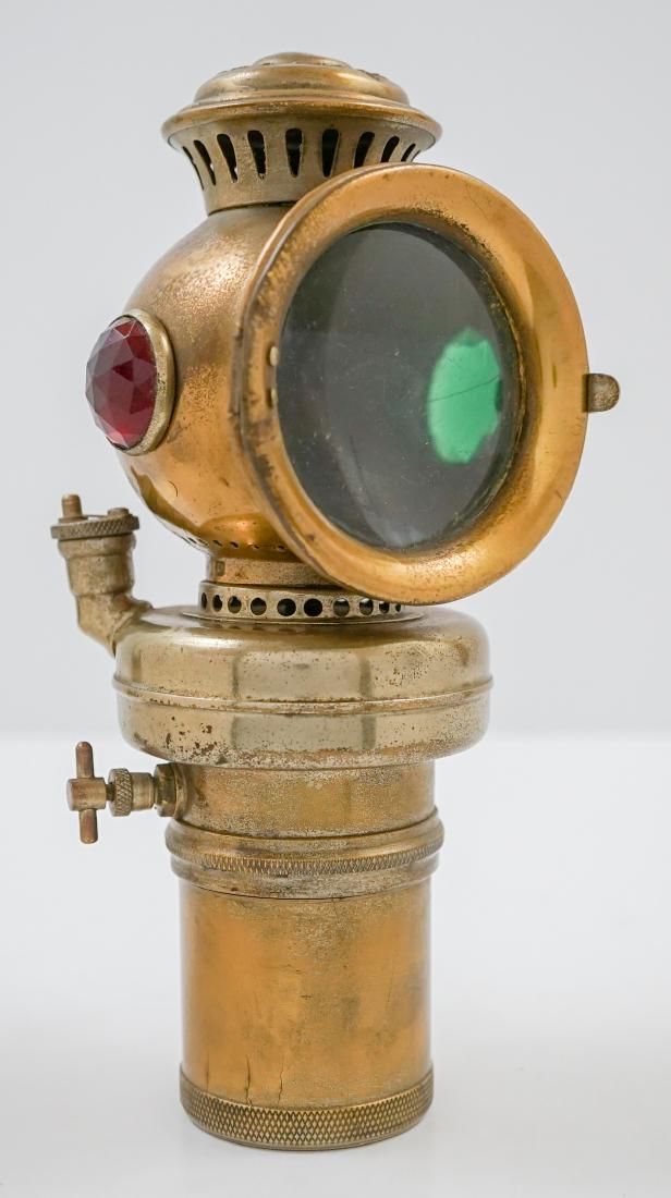 Bundy Brass Bicycle Lamp (1 of 8)