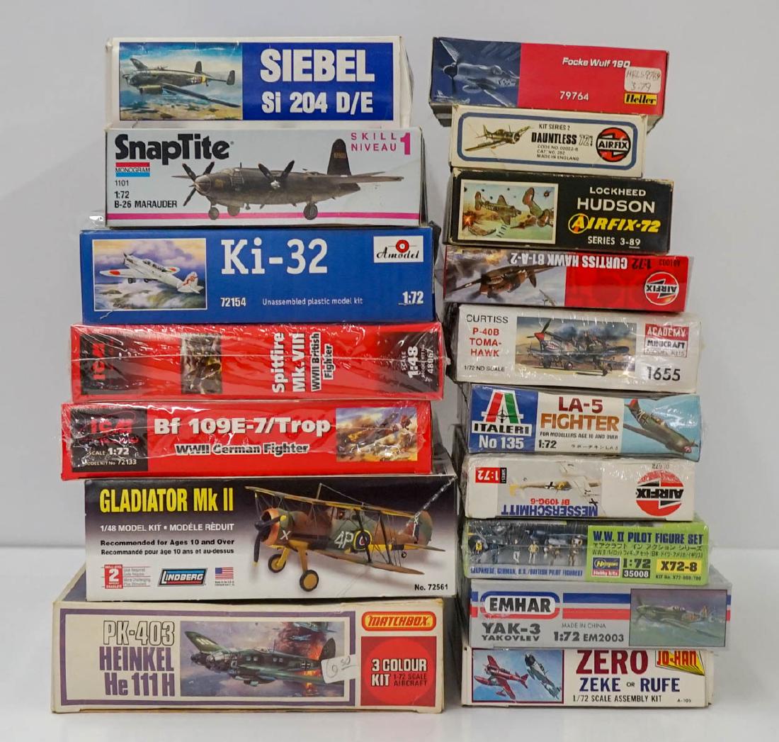 A Group of 17 Fighter Plane Model Kits (1 of 1)