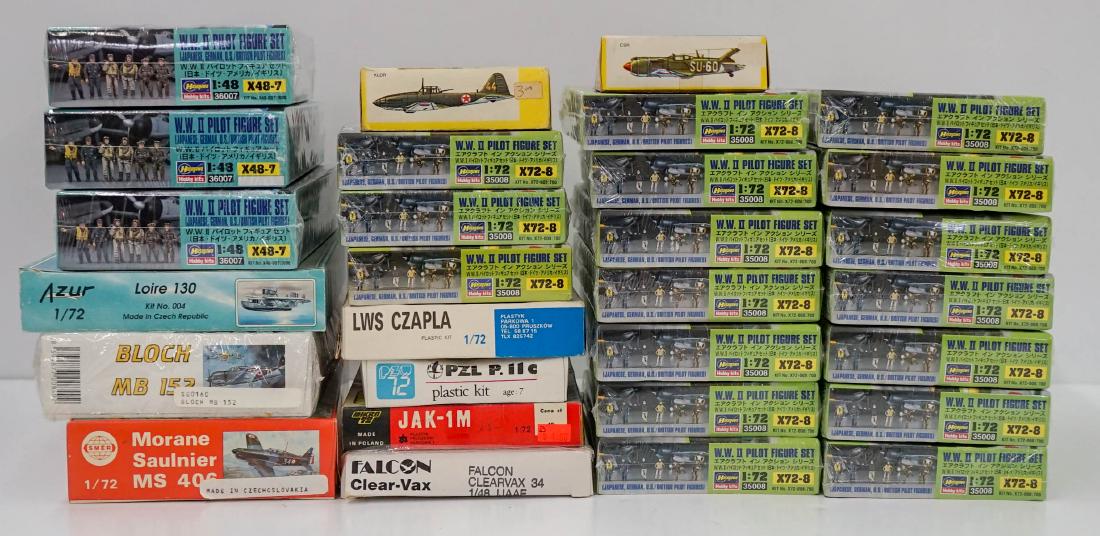 A Group of 29 Fighter Plane Model Kits (1 of 1)