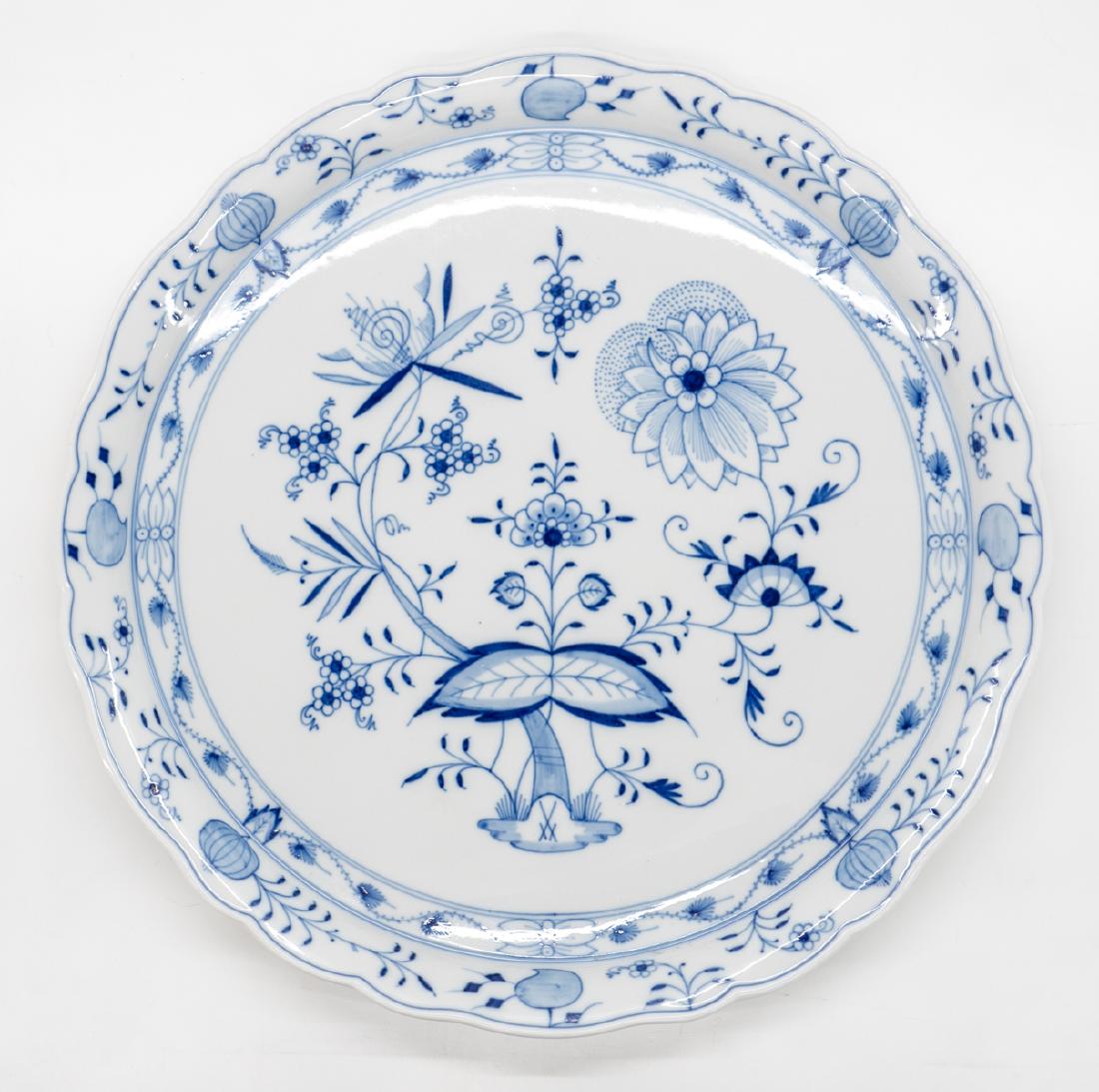 Meissen Blue Onion Large Round Tray (1 of 3)