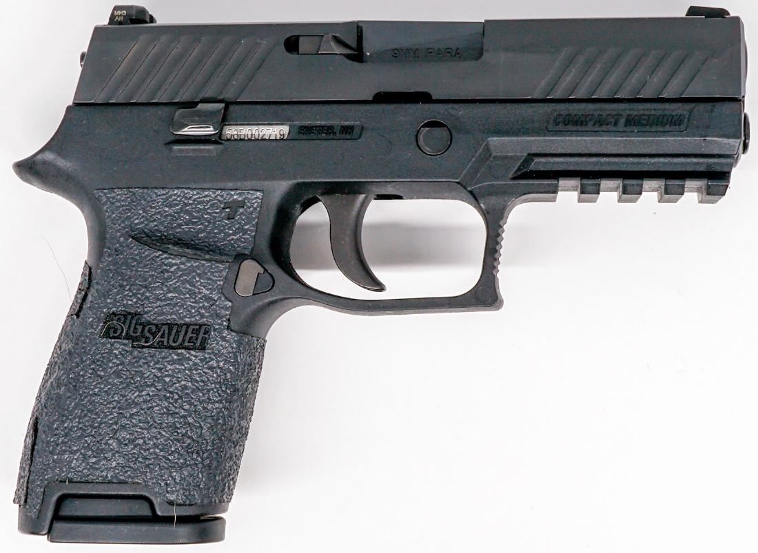 Sig Sauer P320 (C-9-BSS) .9mm Para Sem-Auto: Sig Sauer Model P320 (C-9-BSS) .9mm Para caliber semi-auto pistol. MHS AN sights, polymer grips with original hard case, (2) additional clips, booklet, holster and accessories. Barrel length 4.7 in. S