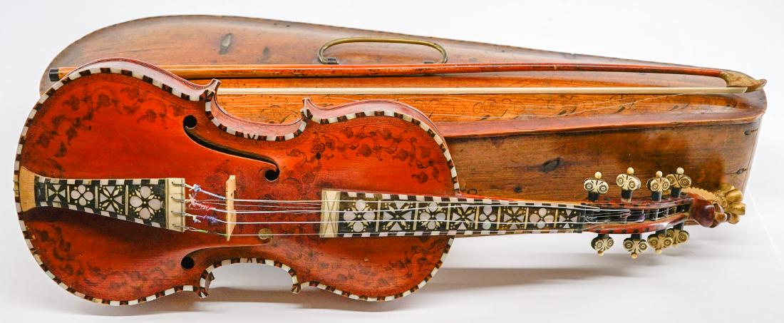 1878 Steintjonndalen Norwegian Hardanger Fiddle: 1878 Steintjonndalen antique Norwegian Hardanger Fiddle. Tag inside is dated 1878 and is fully intact. Good condition with wear but no signed of splits, damage or repairs. Small piece of mother of pea
