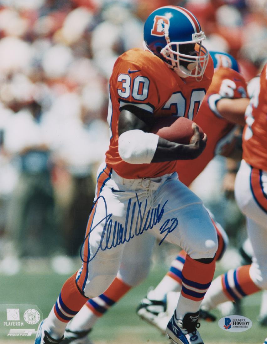 Tarrell Davis Signed Color Photo (1 of 5)