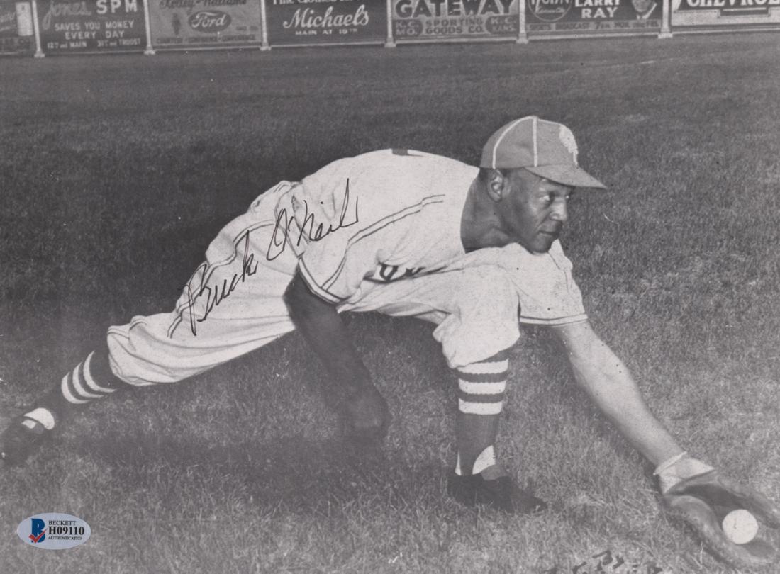 Buck O'Neil Signed Photo Beckett COA (1 of 5)