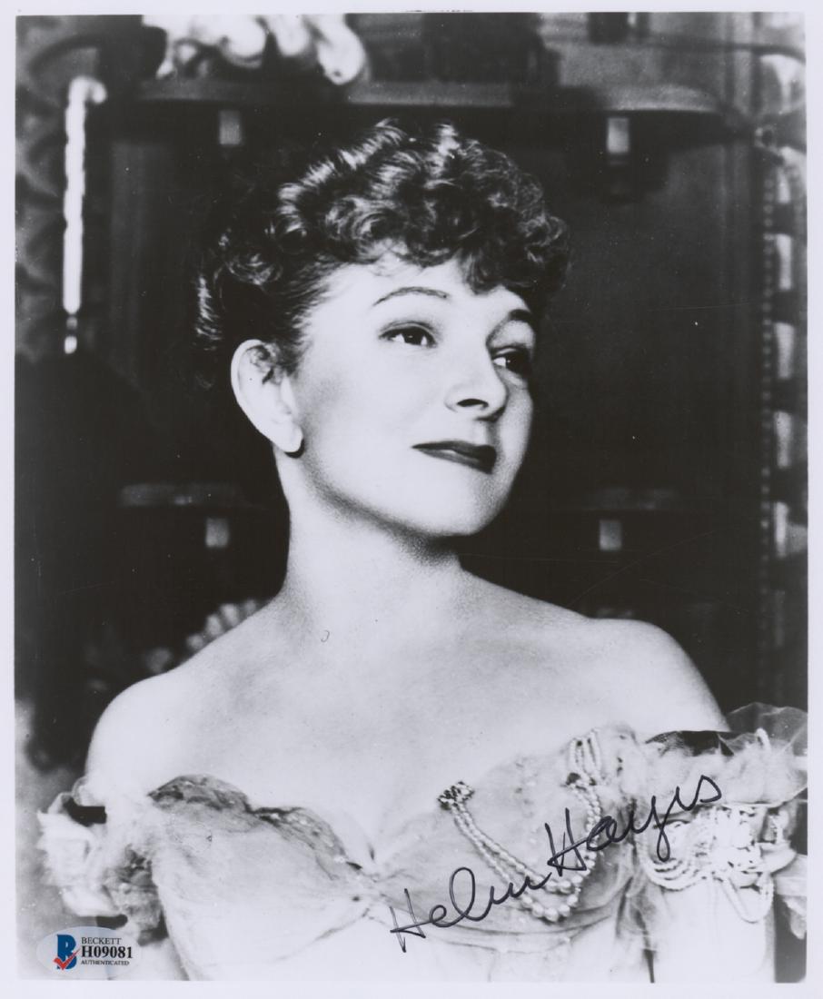 Helen Hayes Signed Photo Beckett COA (1 of 5)