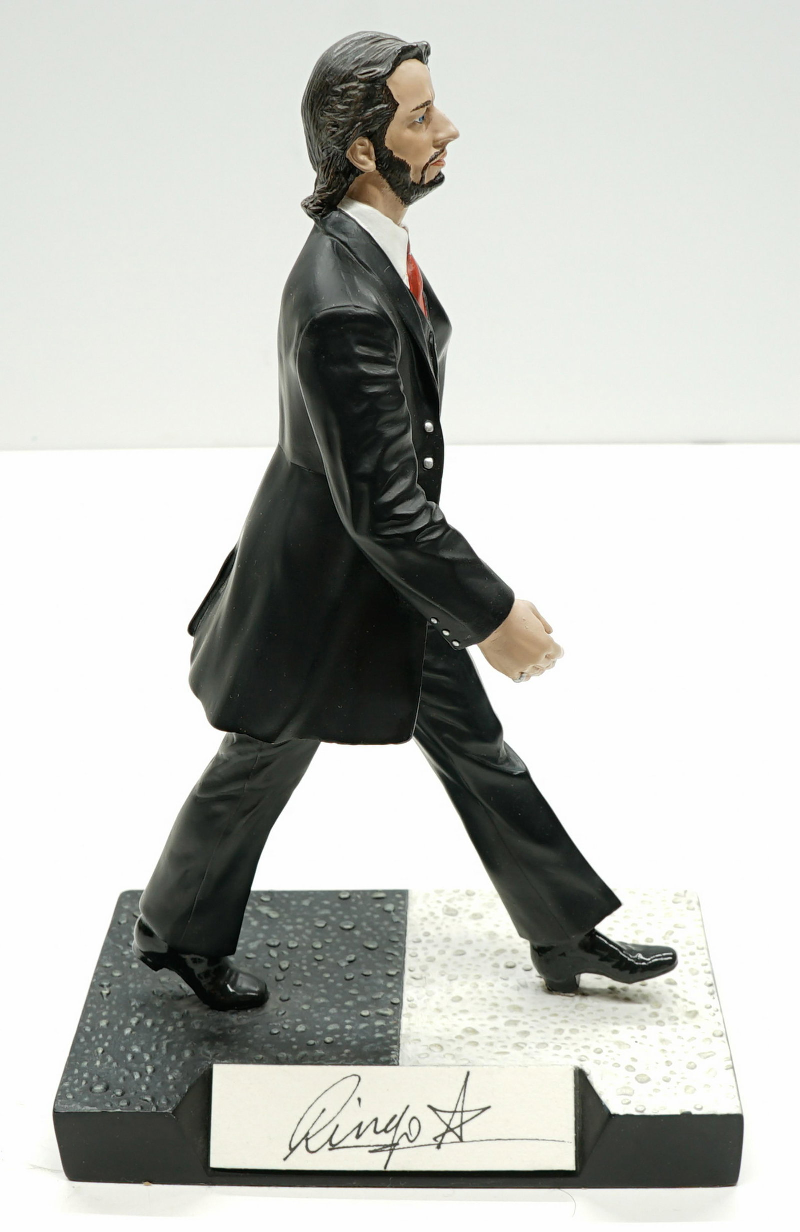 Ringo Starr Signed Gartlan Figure Beckett LOA: Ringo Starr signed Gartlan figure. Measures 9.75 in. x 6 in. x 3.5 in. Individually numbered 361/1000. VG-EX/EX condition. Includes Beckett Authentication Services full Letter of Authenticity. If lot 