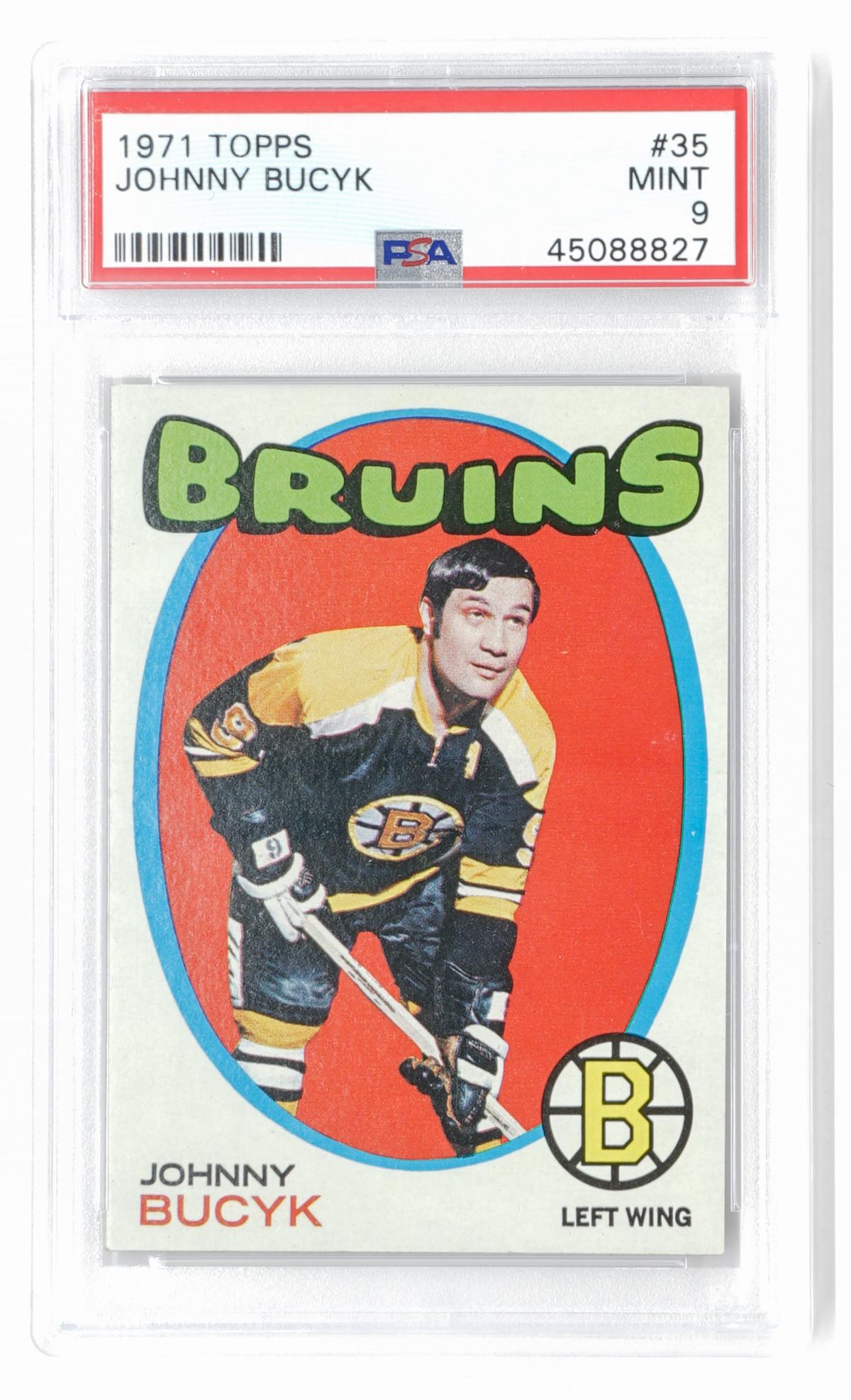 1971 Topps Hockey Johnny Bucyk #35 PSA 9 Set Break (1 of 2)