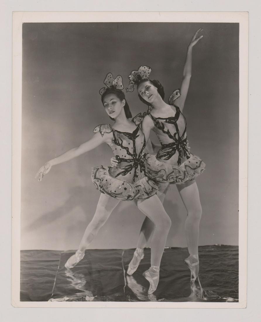 Maria Tallchief and Mary Ellen Moylan Photo: Maria Tallchief and Mary Ellen Moylan vintage publicity still photo. Semi-glossy surface, single-weight gelatin silver print. Measures 10.125 in. x 8 in. VG-EX/EX condition. Provenance: recent Mark Ru