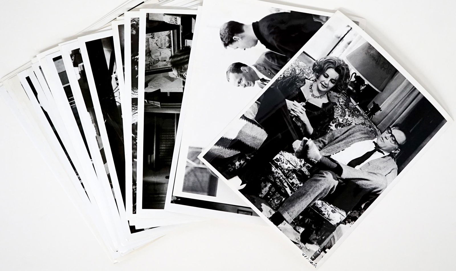 Elizabeth Taylor Photos (31) Osborne Collection (1 of 6)