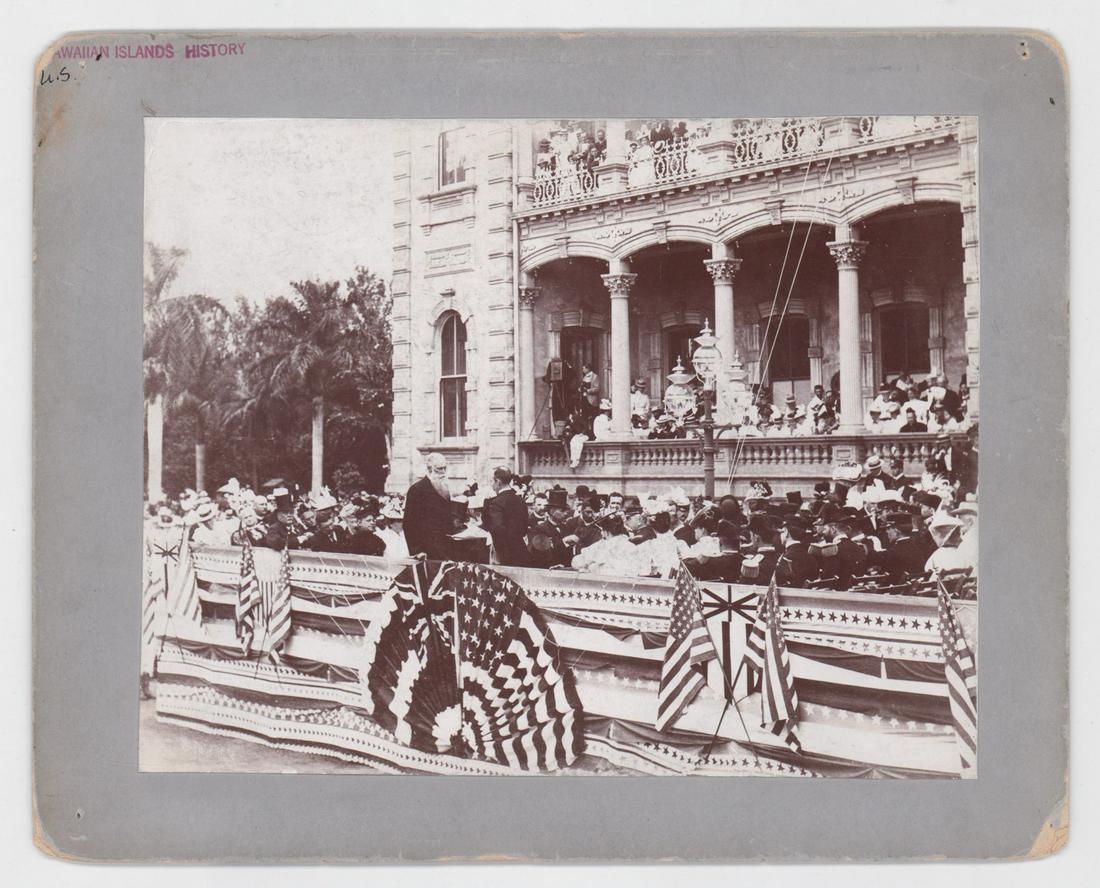 [Hawaii] Transfer of Sovereignty: [Hawaii] Transfer of Sovereignty. On August 12, 1898, the Hawaiian flag was lowered from Iolani Palace in an elaborate annexation ceremony and replaced with the American flag to signify the transfer o