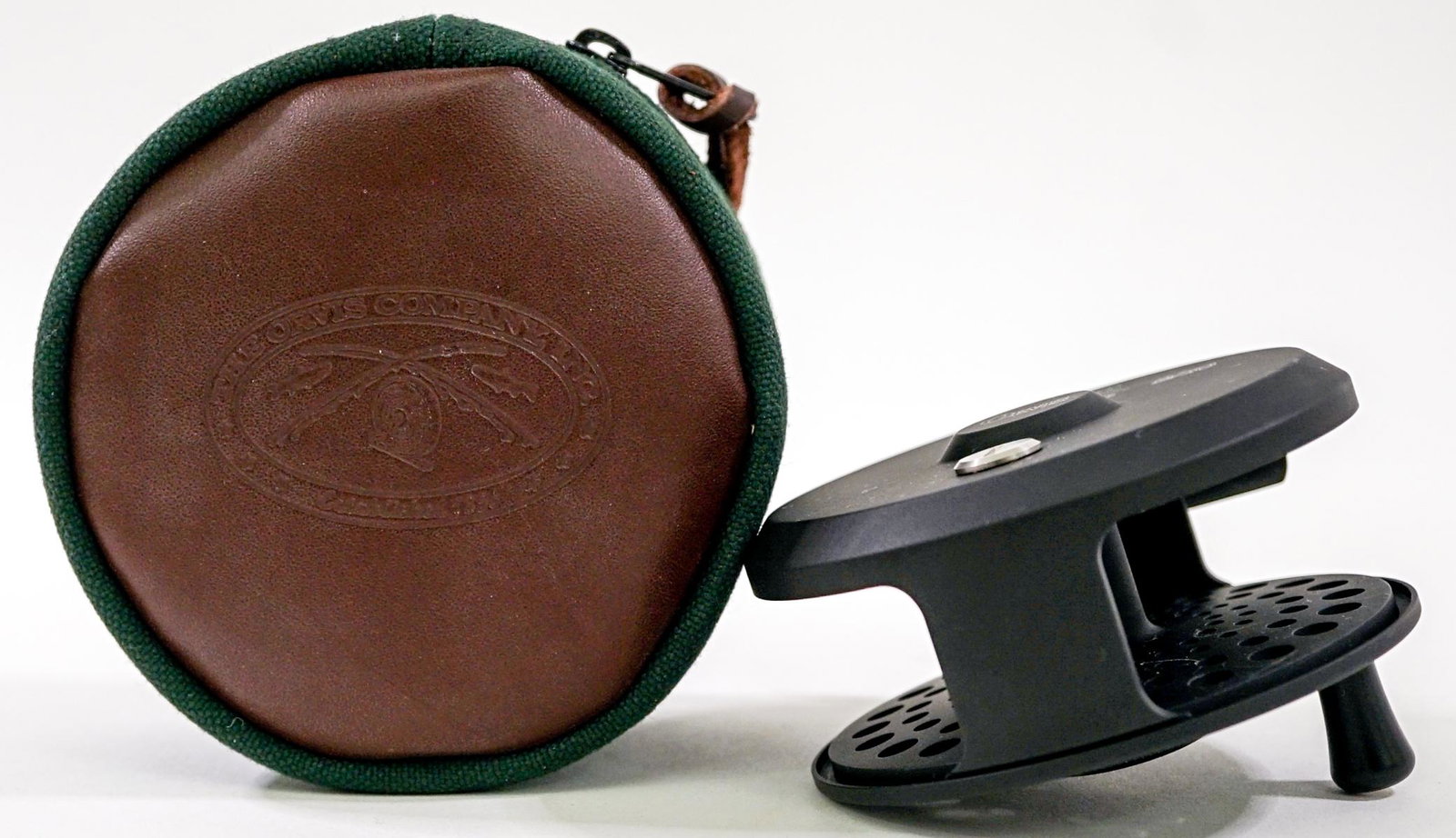 Orvis DXR 9/10 Fly Fishing Reel: Orvis DXR 9/10 Fly Fishing Reel. Design max line weight 10, line weight 9. Backing length yards 250/30. One spool. Anti reverse manufactured by Ross. Very, very light use, likely fished a couple of ti