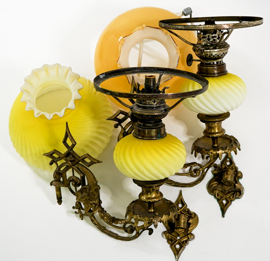 Pair Vintage Wall Light Fixtures (1 of 9)