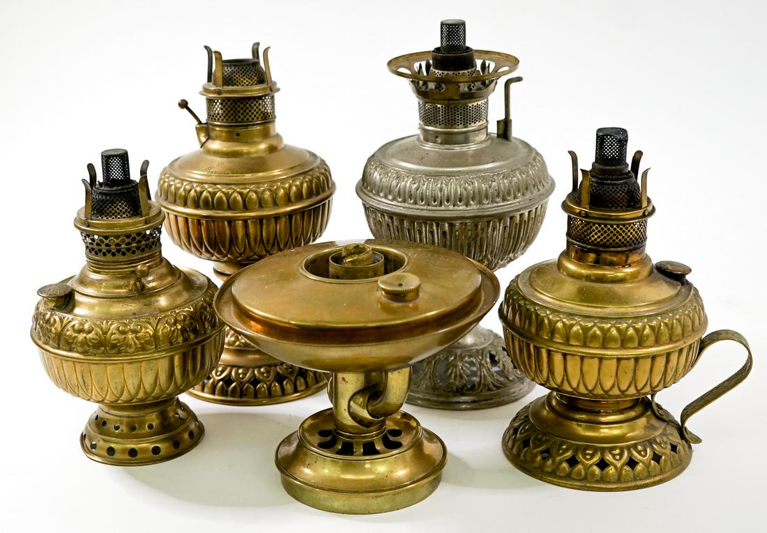 Vintage (5) Brass Oil Lamp Bases (1 of 15)