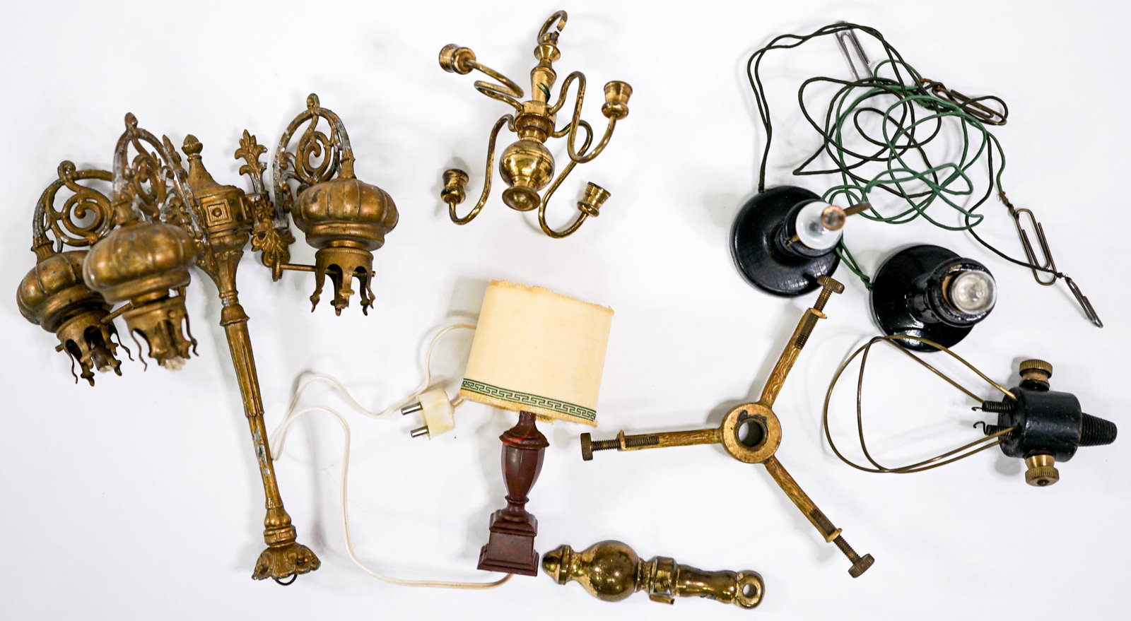 Vintage Lamp Miniatures: Vintage lamp miniatures. Seven (7) pieces. Weigh 10 oz. Provenance: From the estate of Clint Max Miller of Seattle and most recently Walla Walla. Clint was a history buff and an avid antiques collecto