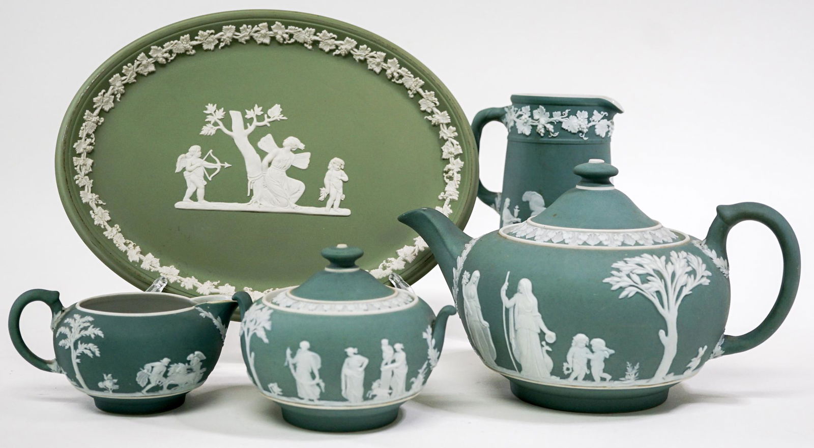 Wedgwood (5) Green Jasperware Assorted (1 of 13)