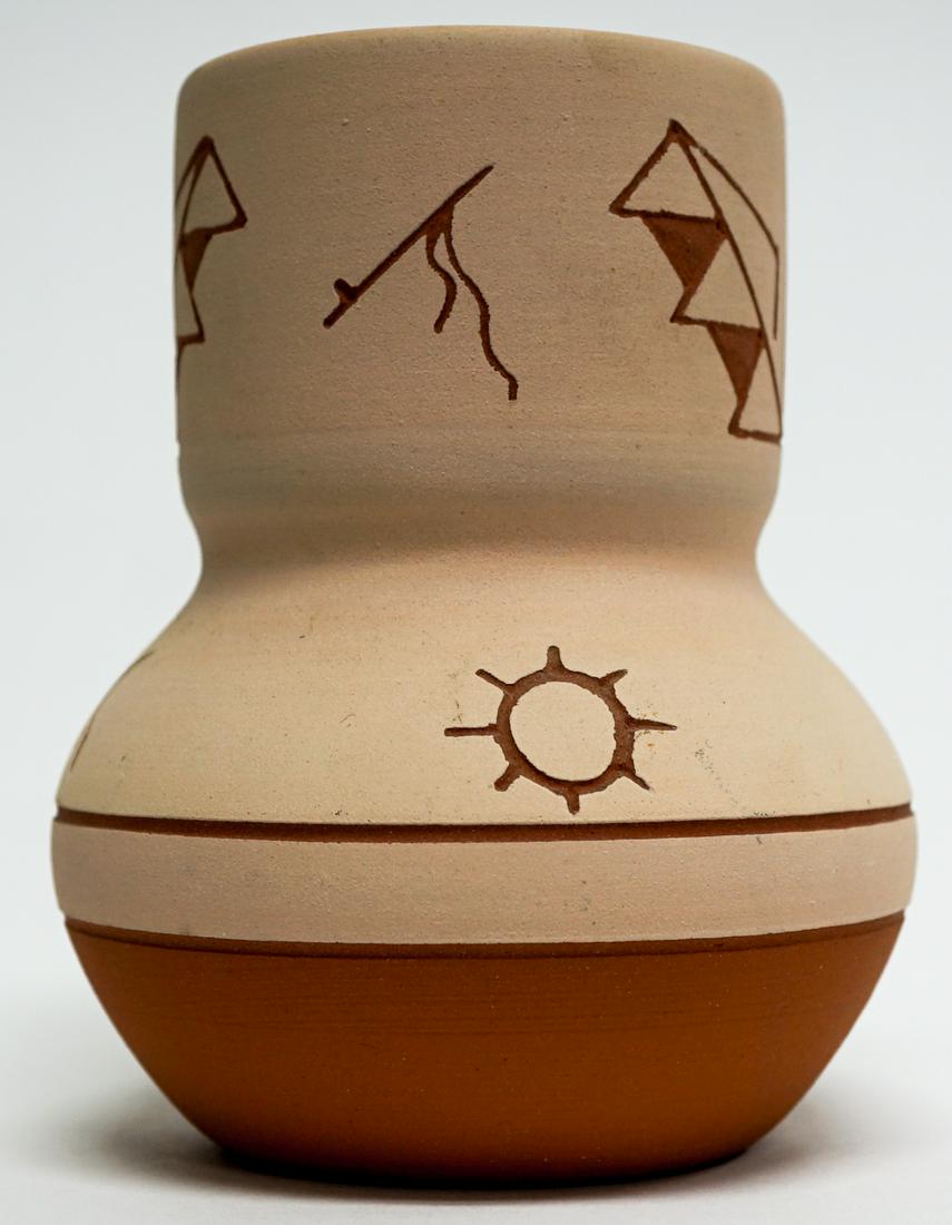 Native American Clay Pottery Signed Eaglehawk (1 of 7)
