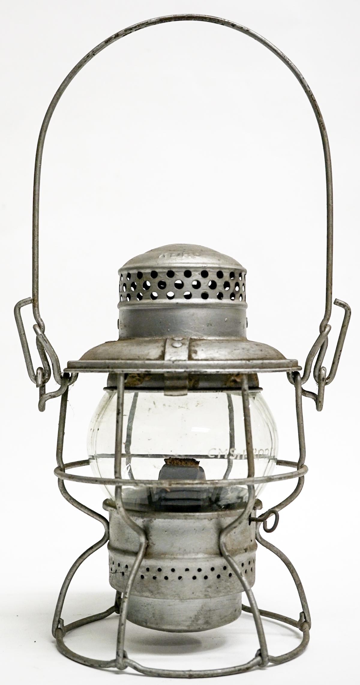Vintage Railroad Lantern CMSI P and PRR (1 of 11)