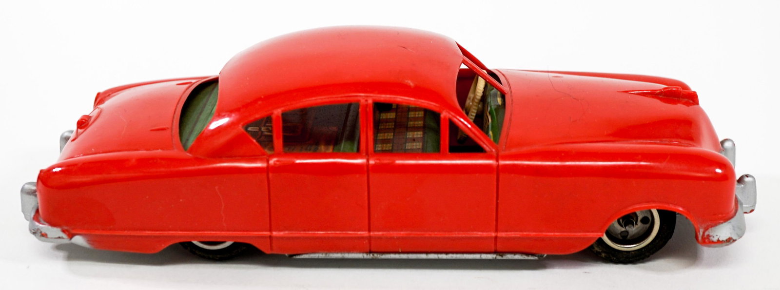 Original Gama Wind-Up Car [Germany]: Gama wind-up car. Made in Germany. Tested, no key included. Note this winds and the wheels spin however may need some adjustment as when placed on the floor the spinning stops. Measures 8.25 in. x 2.2