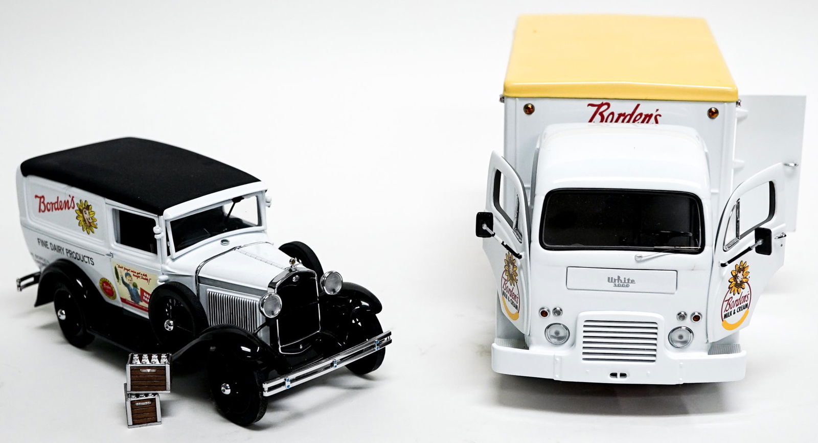 ダンバリーミント Borden's Milk Truck 1/24 ダンバリーミント Borden's Milk Truck 1/24