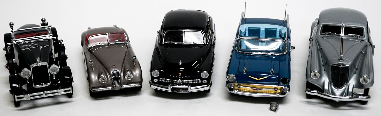 Danbury Mint (5) Die Cast Models (1 of 7)