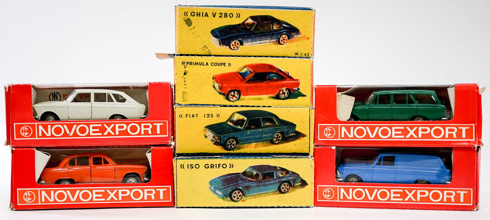 Novoexport and CCCP (8) Model Cars (1 of 5)