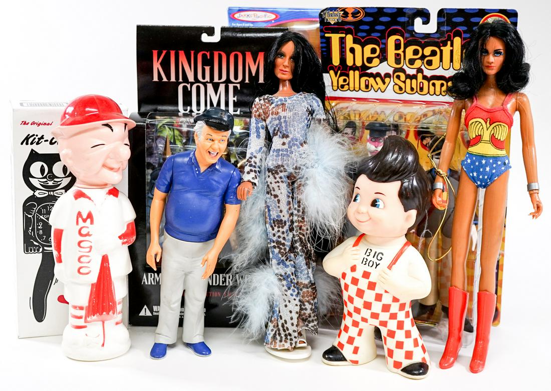 Dolls, Action Figures & Collectibles: Dolls, Action Figures and Collectibles. Mint and Mint in Box. If lot is absent of a condition report one may be requested via email. Condition report is provided as an opinion only and is no guarantee