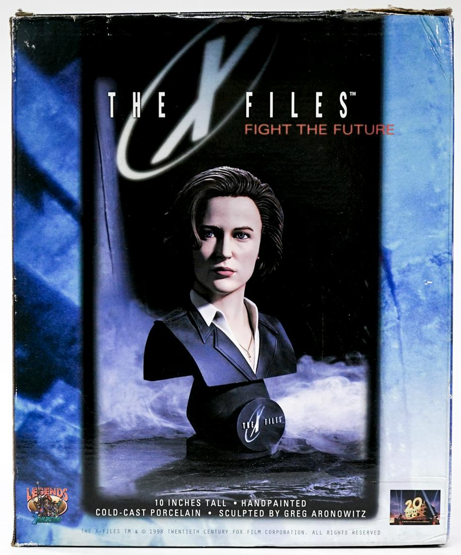 The X Files 1998 Cold Cast Bust [Scully] SIGNED (1 of 5)