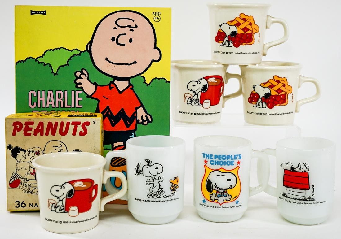Snoopy (7) Cups 1958, 1965 and More [Peanuts] (1 of 5)