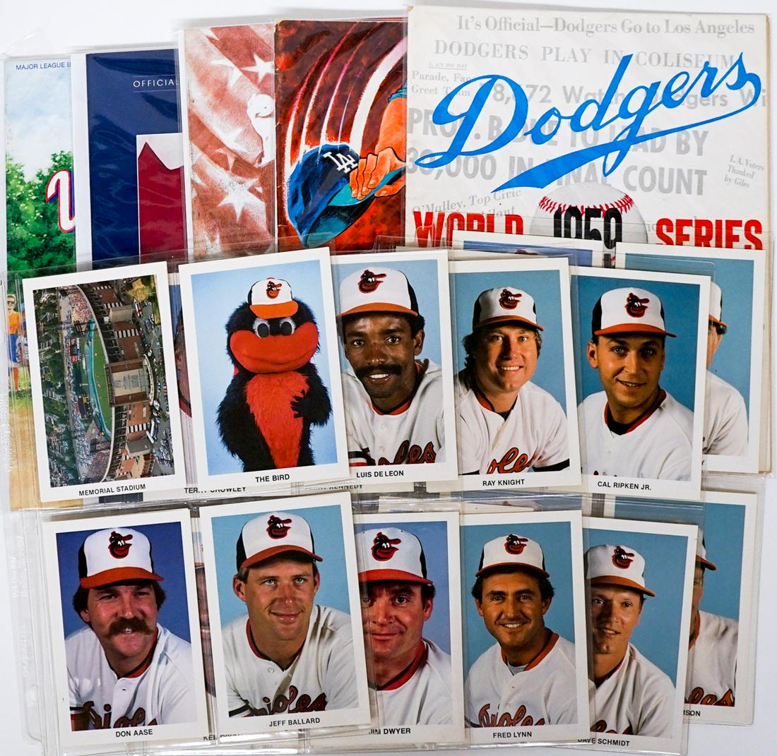 World Series Programs and Postcards (5) (1 of 9)