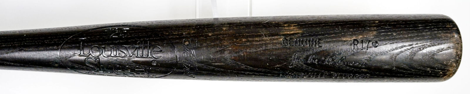 Jackie Robinson Vintage R17 Baseball Bat: Jackie Robinson vintage baseball bat. Measures 34 inches, stamped R17 on barrel, stamped "4" for 34 inches on knob. Uncracked, very good condition. If lot is absent of a condition report one may be re