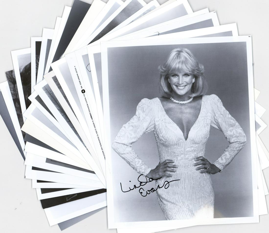 Actress (19) Signed Photos [Beckett COA] (1 of 18)