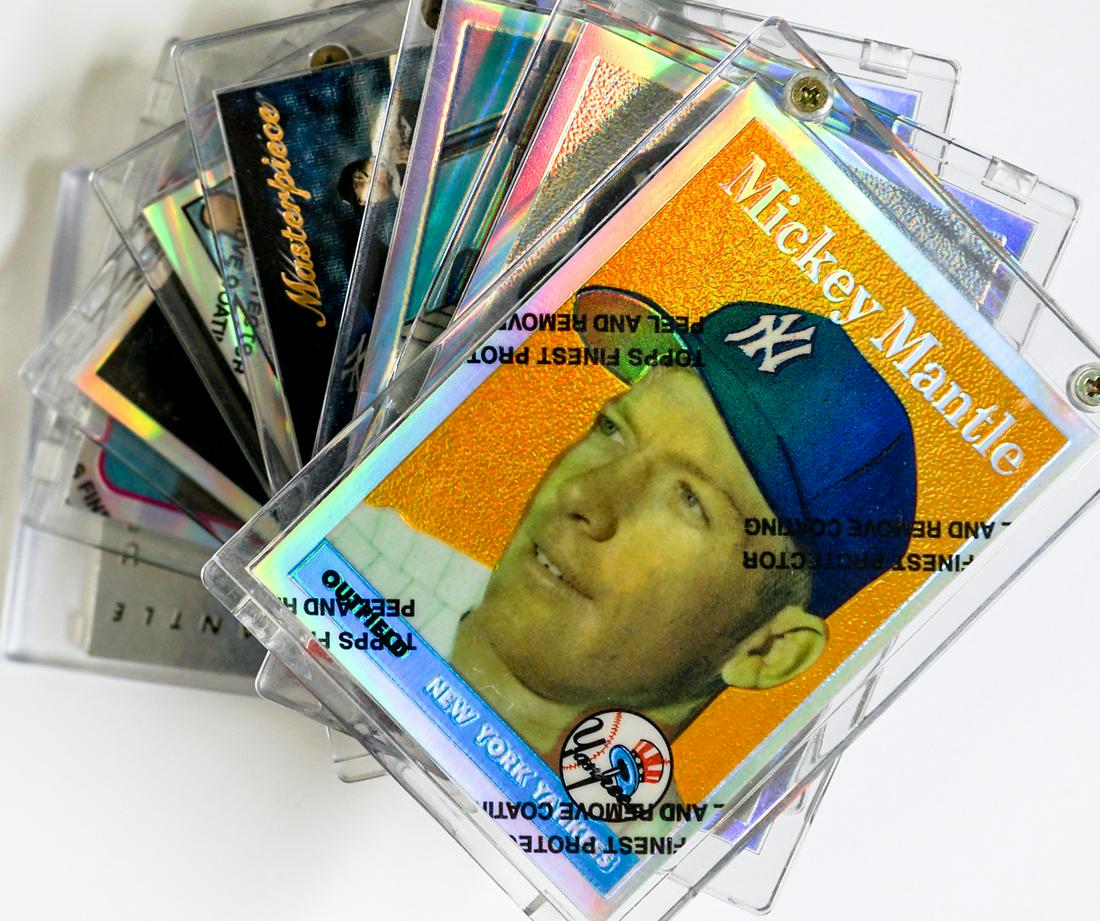 Mickey Mantle Licensed Reprint Baseball Cards (8) (1 of 7)