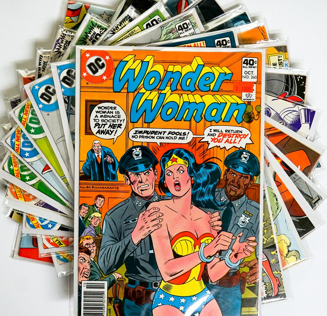 Wonder Woman Vintage Comic Books (15) (1 of 16)