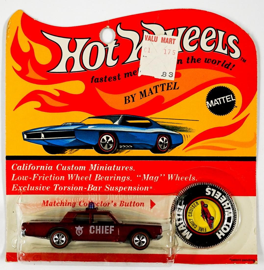 Hot Wheels Redline Fire Chief Cruiser on Blister (1 of 4)