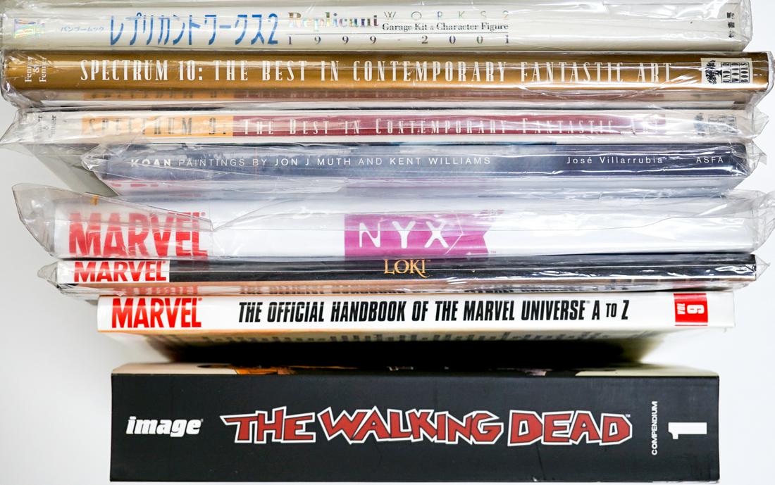 Eight Large Format Comic Related Books MINT UNREAD (1 of 9)