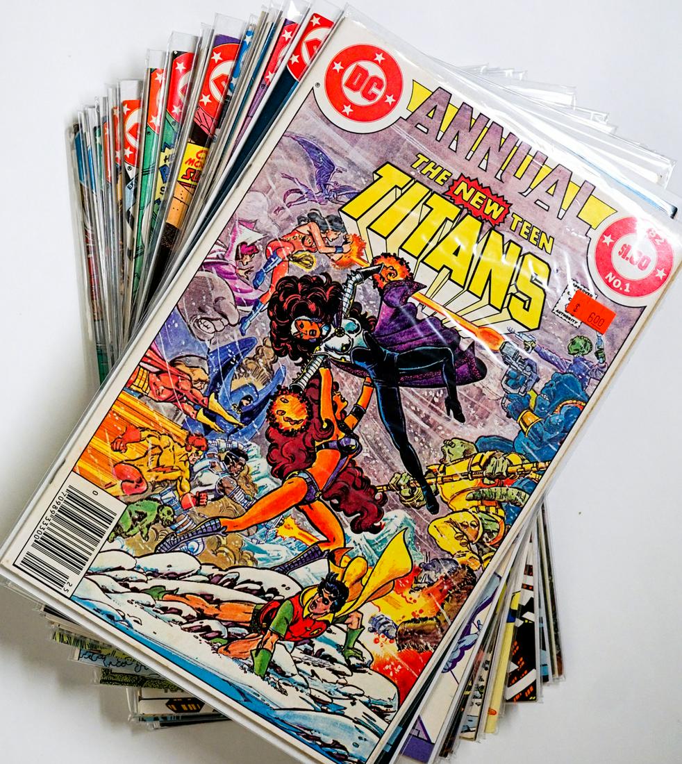 New Teen Titans Vintage Comic Books (22) (1 of 12)