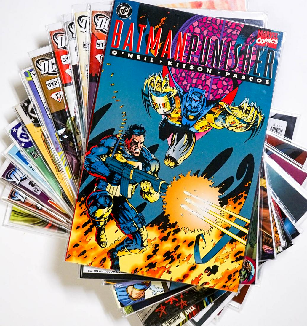 (13) MINT UNREAD Comic Books Superman, Joker (1 of 14)