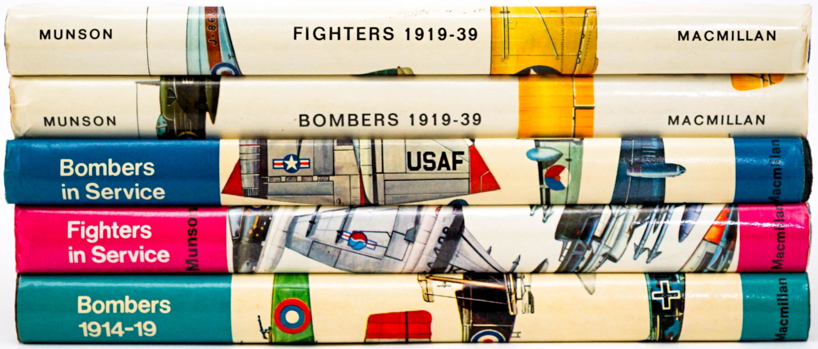 Military Aircraft (5) Books by Kenneth Munson (1 of 19)