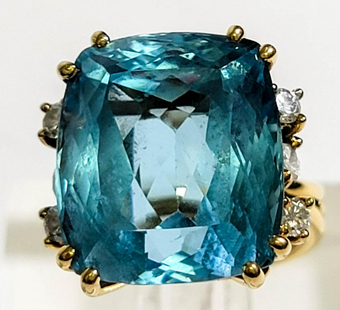 18k Yellow Gold Topaz Ring 29.76 ctw (1 of 9)