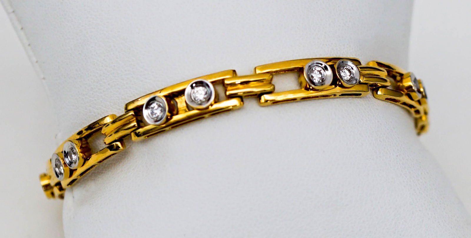 18k Gold Bracelet with Floating Diamonds (1 of 7)