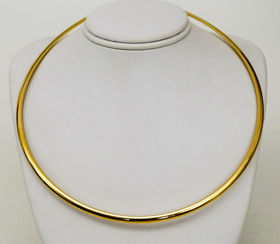14k Italy Yellow Gold Necklace: 14k yellow gold Italian gold necklace. Measures 4 mm width and 20 inches in circumference. Weighs 27 grams. Unused, like-new condition. Payment by wire transfer only. This is an estate sale. All infor