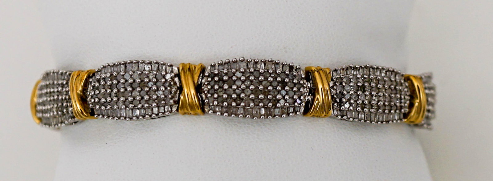 JWBR 10k Gold Diamond Bracelet (1 of 7)