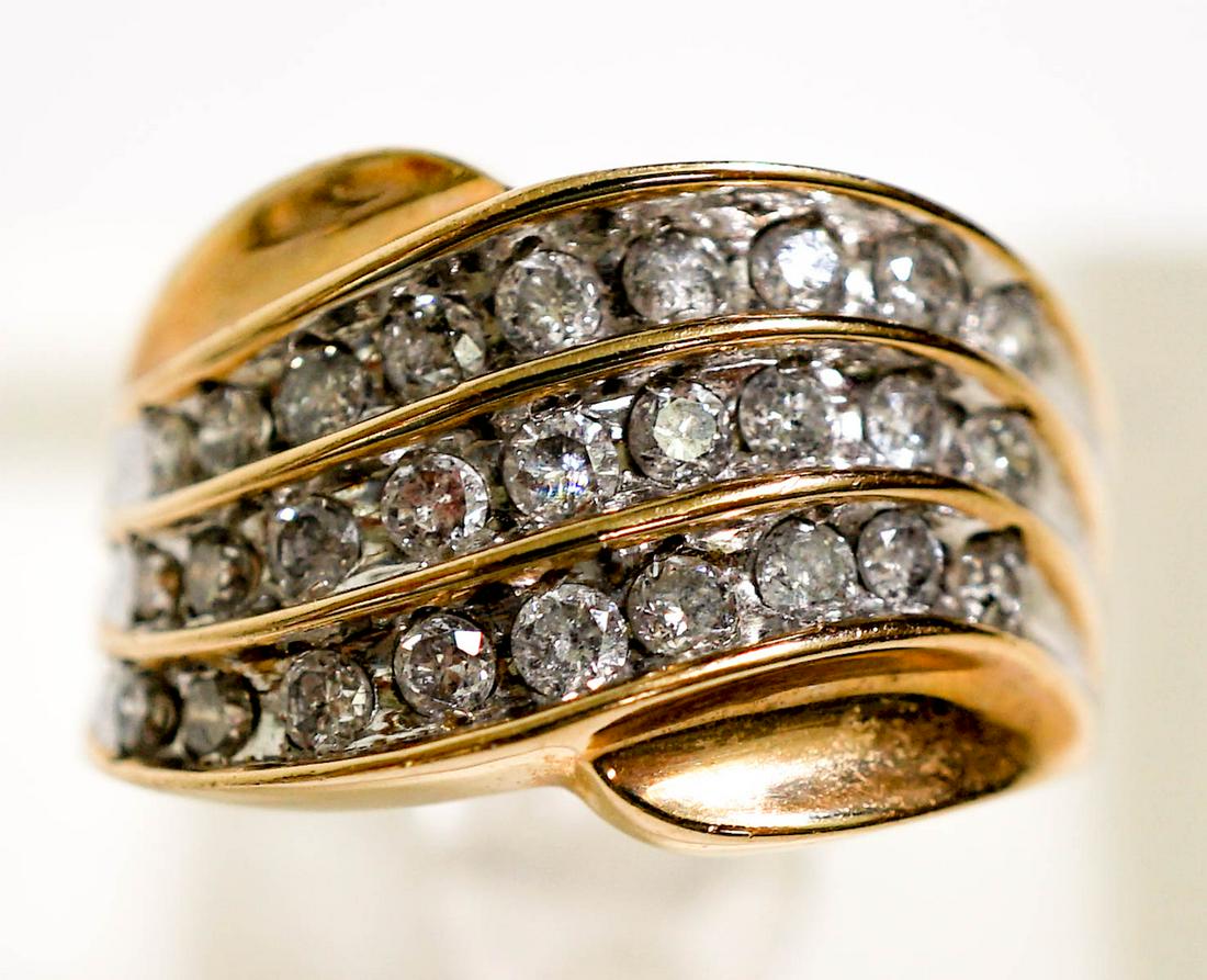 Ladies 10k Yellow Gold Ring with CZ's (1 of 10)