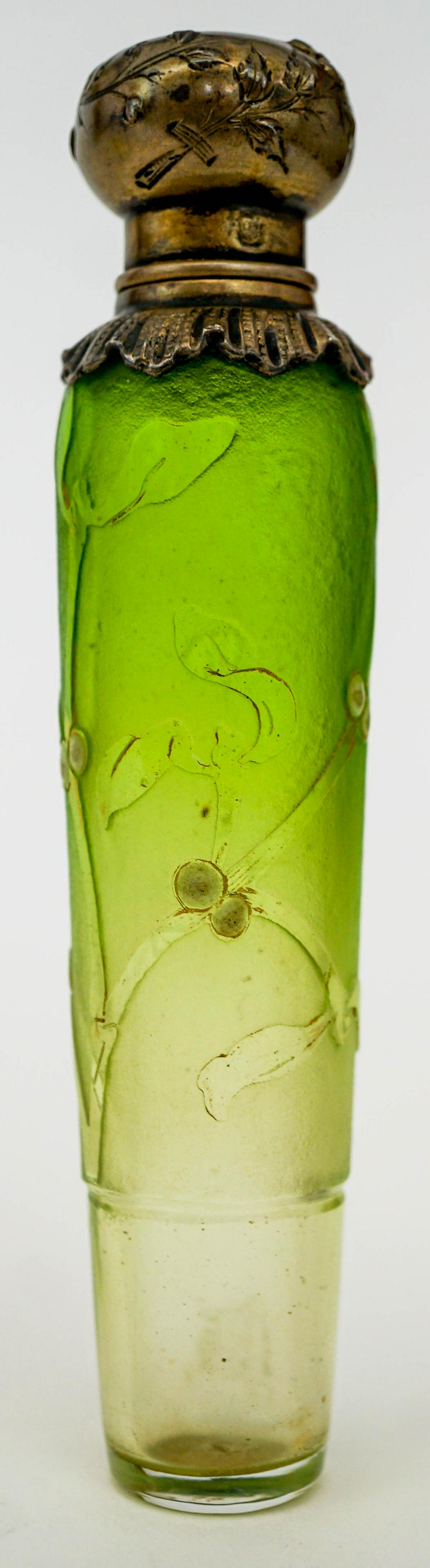 Daum Nancy Cameo Glass Scent Bottle (1 of 8)