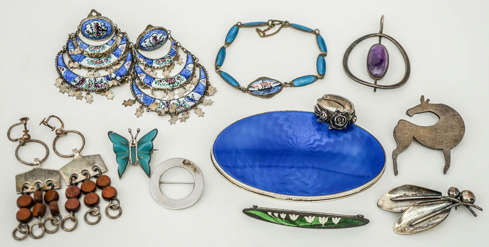 A Group of Scandinavian Jewelry 13 Pcs (1 of 20)