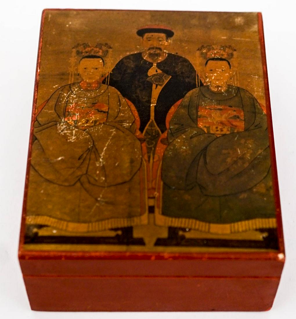 Mottahedeh Small Wood Box: Mottahedeh small wood box. Measures 5.5 in x 4 in. x 1.75 in. tall. If lot is absent of a condition report one may be requested via email. Condition report is provided as an opinion only and is no gua
