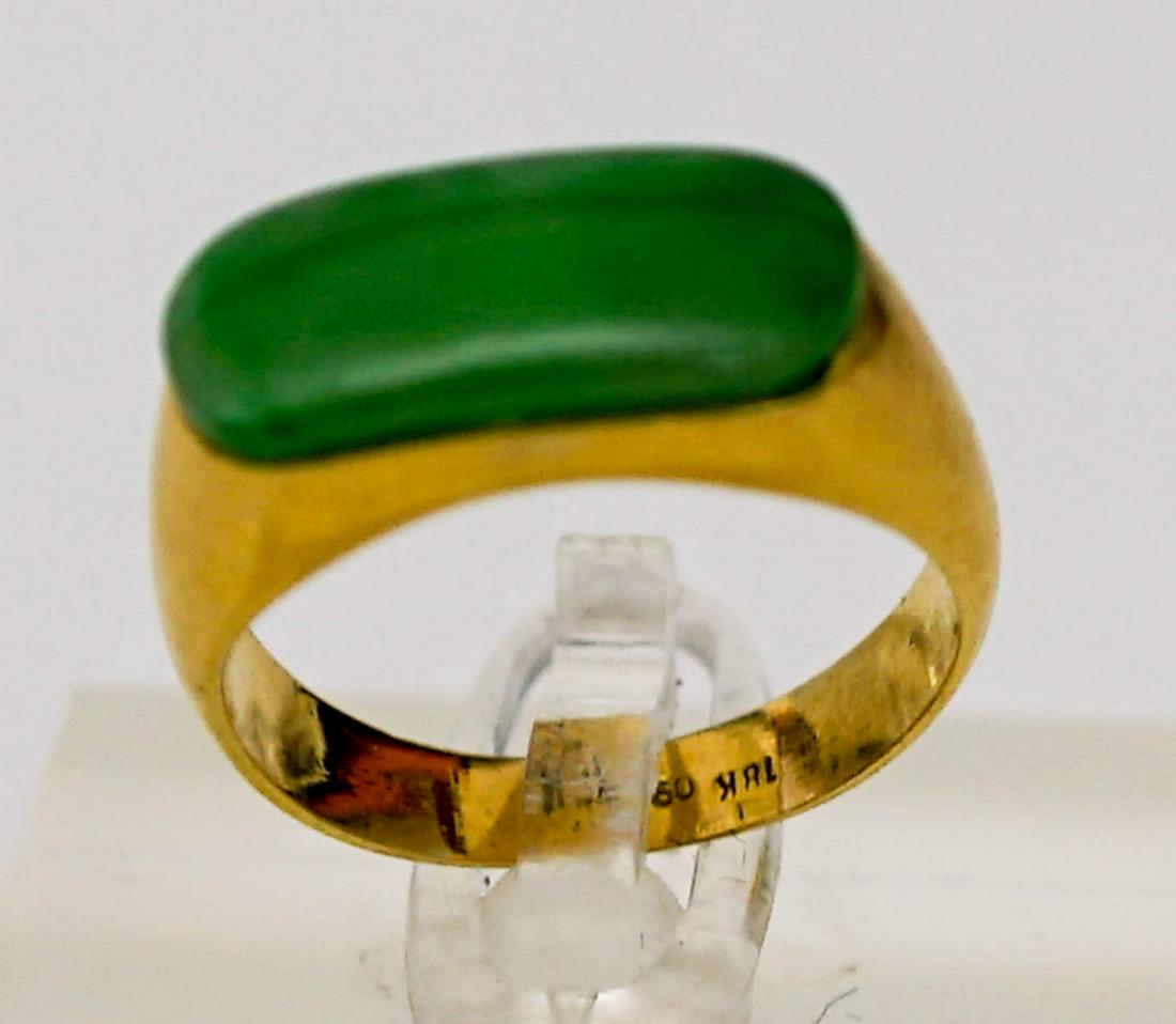 18k Gold Jade Ring (1 of 8)